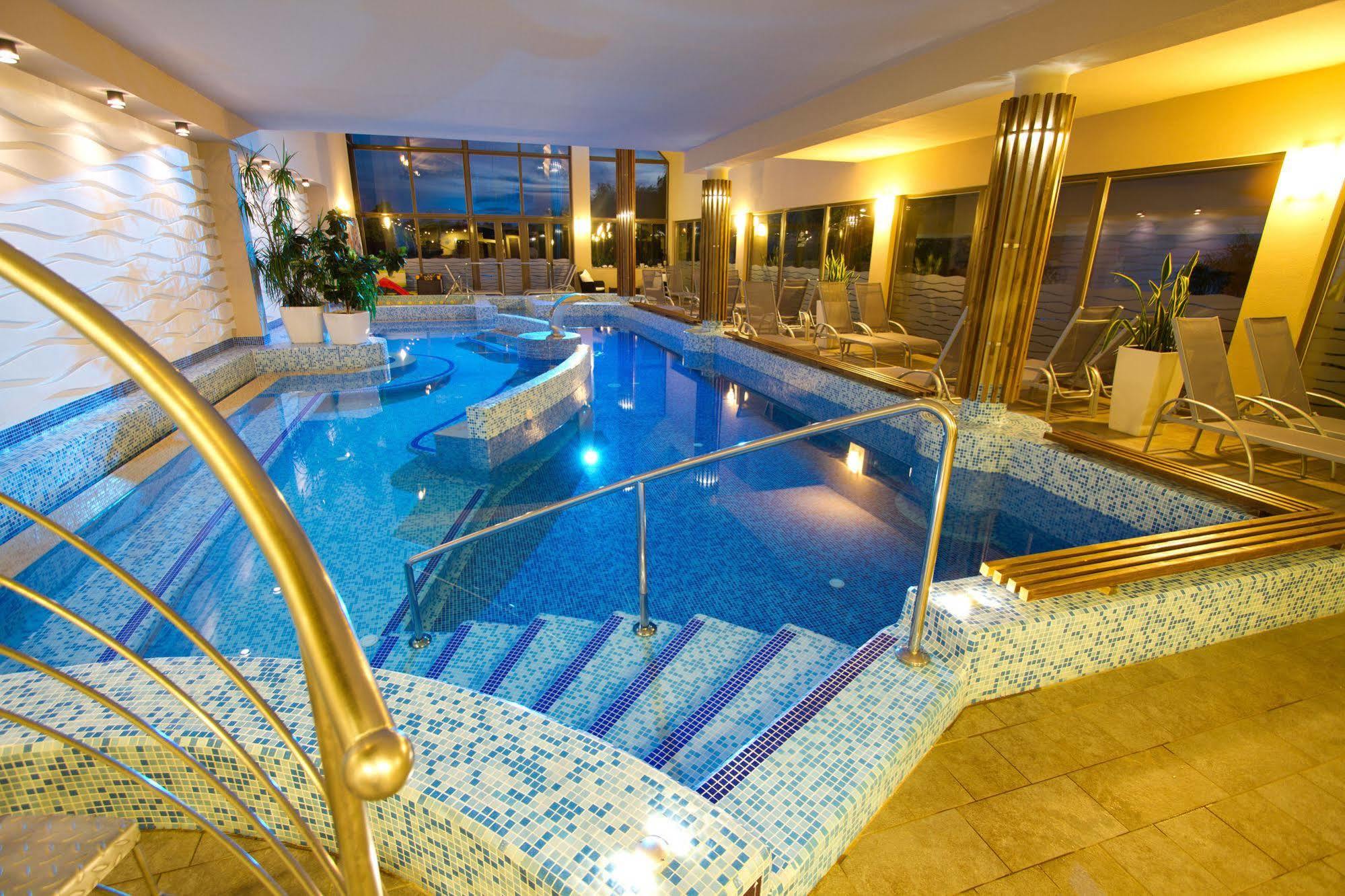 Piknik Wellness Hotel 시오포크 외부 사진